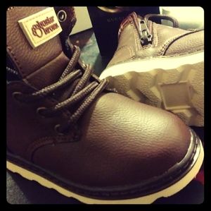buster brown boots